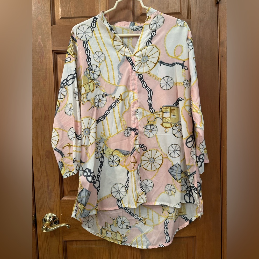 Fashionable light custom designed top